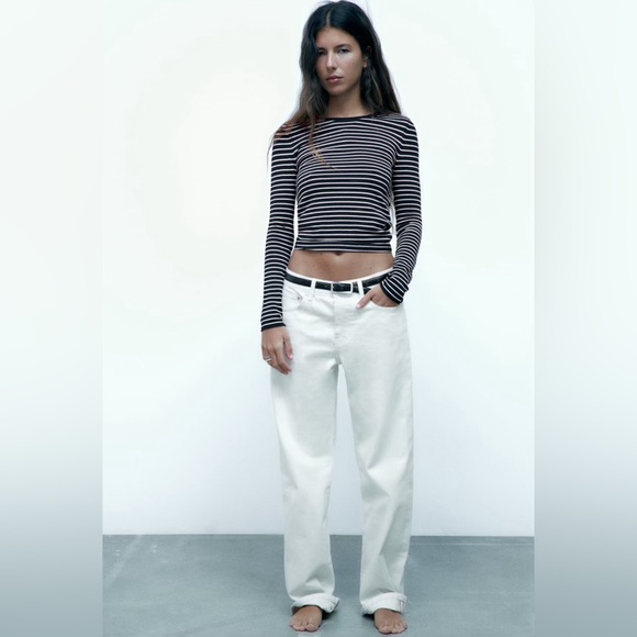 ZARA - BASIC KNIT SWEATER STRIPED NAVY AND WHITE - Picture 1 of 2